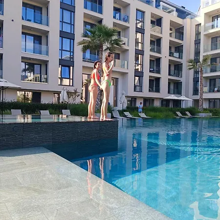 Cozy Flat Konstantin And Helena וארנה